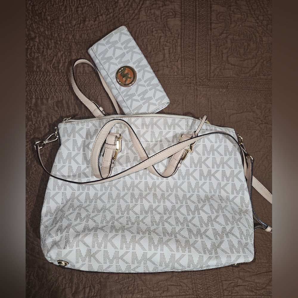 Michael Kors Medium Pink and Tan Jet Set Tote